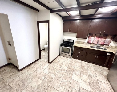 22821 Azalia Lane - Photo Thumbnail 7