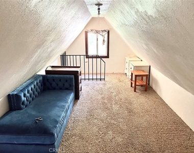 22821 Azalia Lane - Photo Thumbnail 12