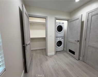 11022 Louise Avenue - Photo Thumbnail 4