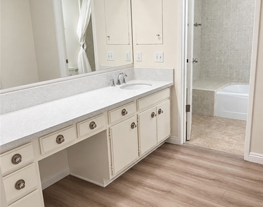 620 W Huntington - Photo Thumbnail 7