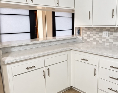 620 W Huntington - Photo Thumbnail 9
