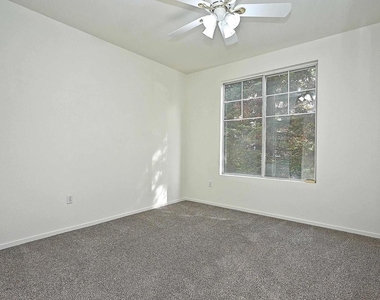 280 Caldecott Ln - Photo Thumbnail 20