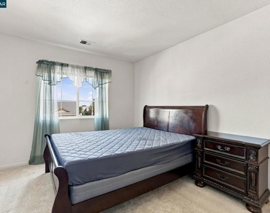 204 Millbrook Dr - Photo Thumbnail 19