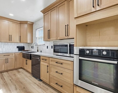 2200 Easy Avenue - Photo Thumbnail 12