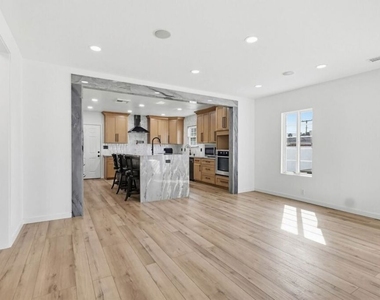 2200 Easy Avenue - Photo Thumbnail 3