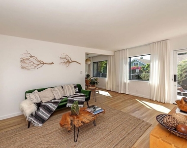 1964 Vista Del Mar Street - Photo Thumbnail 5