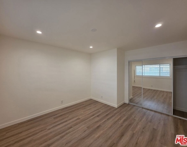 2908 W 141st Place - Photo Thumbnail 43