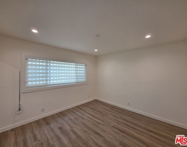 2908 W 141st Place - Photo Thumbnail 33