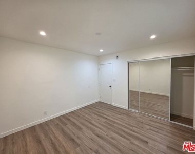 2908 W 141st Place - Photo Thumbnail 37