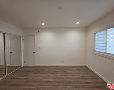2908 W 141st Place - Photo Thumbnail 46