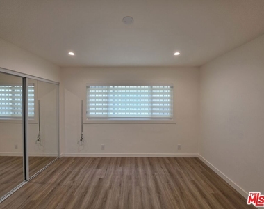 2908 W 141st Place - Photo Thumbnail 34