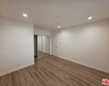 2908 W 141st Place - Photo Thumbnail 45