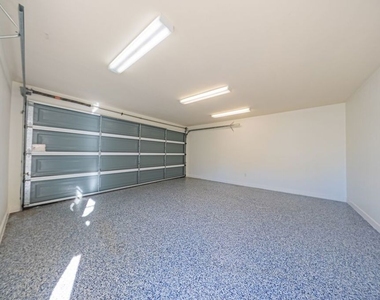 2551 S Bentley Avenue - Photo Thumbnail 13