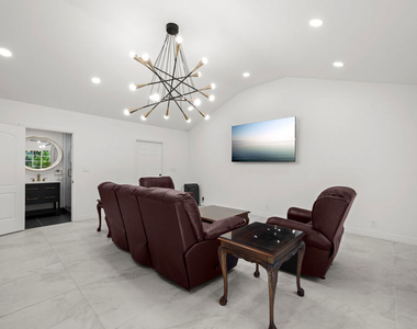 204 Foothill Road - Photo Thumbnail 28