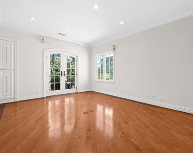 204 Foothill Road - Photo Thumbnail 23