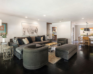 8405 Edwin Drive - Photo Thumbnail 9
