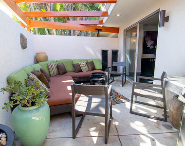 8405 Edwin Drive - Photo Thumbnail 11