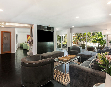 8405 Edwin Drive - Photo Thumbnail 8