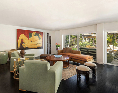 8405 Edwin Drive - Photo Thumbnail 5