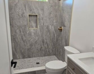 1047 Irolo Street - Photo Thumbnail 7