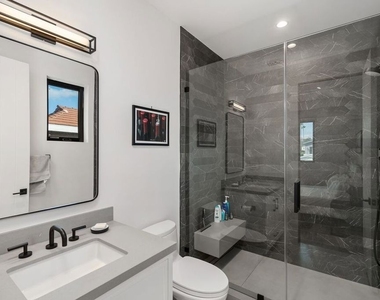 4937 Rubio Avenue - Photo Thumbnail 23