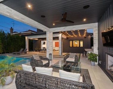 4937 Rubio Avenue - Photo Thumbnail 3