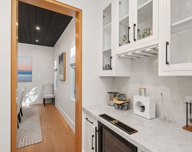 4937 Rubio Avenue - Photo Thumbnail 26