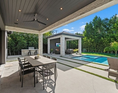 4937 Rubio Avenue - Photo Thumbnail 9