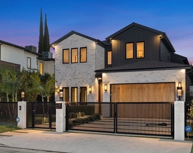 4937 Rubio Avenue - Photo Thumbnail 1