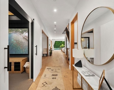 4937 Rubio Avenue - Photo Thumbnail 36