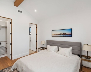 4937 Rubio Avenue - Photo Thumbnail 24