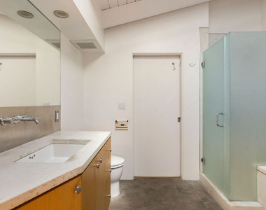 2021 Park Drive - Photo Thumbnail 16