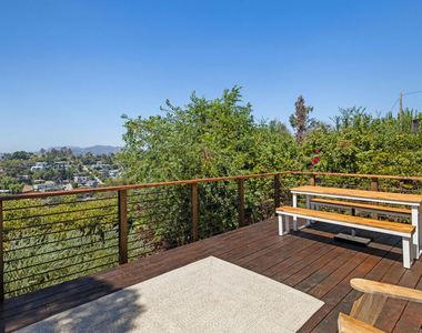 2021 Park Drive - Photo Thumbnail 8