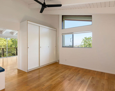 2021 Park Drive - Photo Thumbnail 14