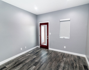 1623 S New Hampshire Avenue - Photo Thumbnail 8