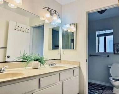 408 N Curtis Ave - Photo Thumbnail 2