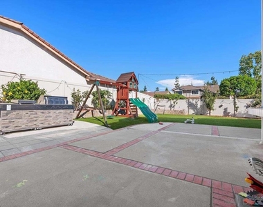 18353 Camberwell Ln - Photo Thumbnail 19