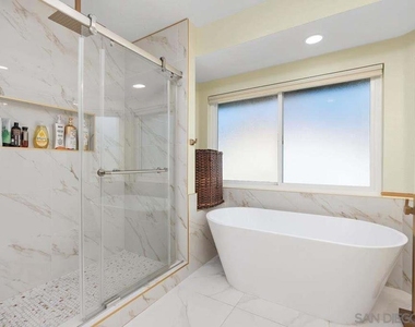18353 Camberwell Ln - Photo Thumbnail 12