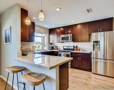 6325 Morlan - Photo Thumbnail 1