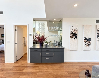 72477 Rolling Knoll Drive - Photo Thumbnail 6