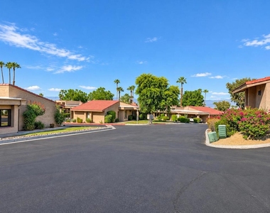 72477 Rolling Knoll Drive - Photo Thumbnail 41