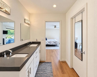 72477 Rolling Knoll Drive - Photo Thumbnail 21