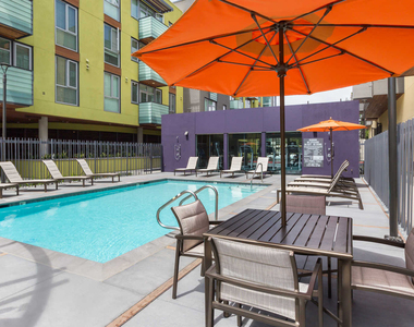 1333 Powell Street - Photo Thumbnail 32