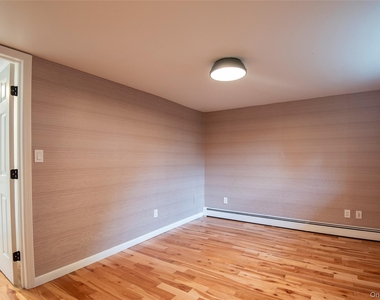 112 W Lake Boulevard - Photo Thumbnail 16