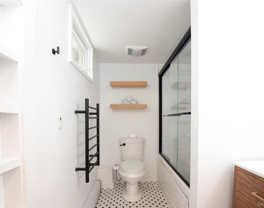 112 W Lake Boulevard - Photo Thumbnail 17