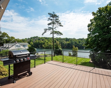 112 W Lake Boulevard - Photo Thumbnail 4