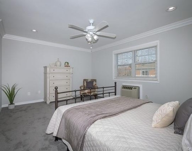 60 Chelsea Court - Photo Thumbnail 9