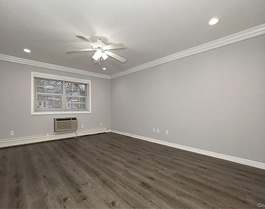 10 Westgate Drive - Photo Thumbnail 7