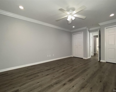 10 Westgate Drive - Photo Thumbnail 8