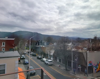 274 Main Street - Photo Thumbnail 29